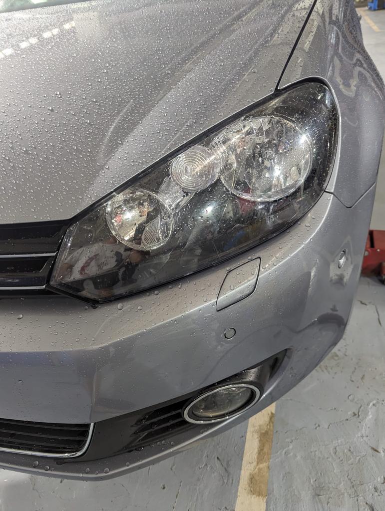 Capac spalator far pentru VW Golf 6 (MK6)