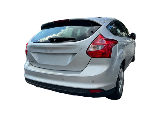 Capac carlig tractare/remorcare spate pentru Ford Focus MK3 non-facelift (Hatchback)